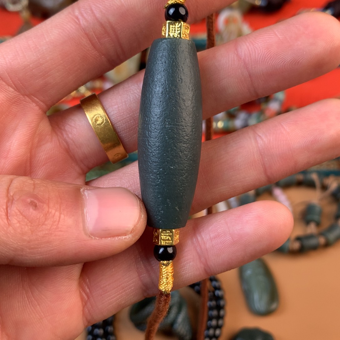 和田玉（糖玉）挂件未镶嵌