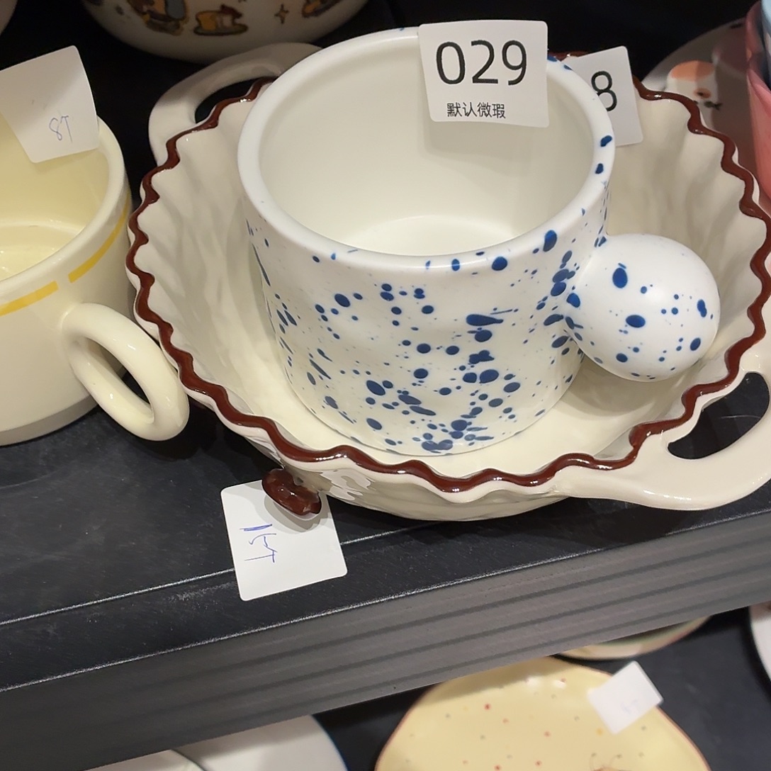 瓷兔尾杯029微微瑕
