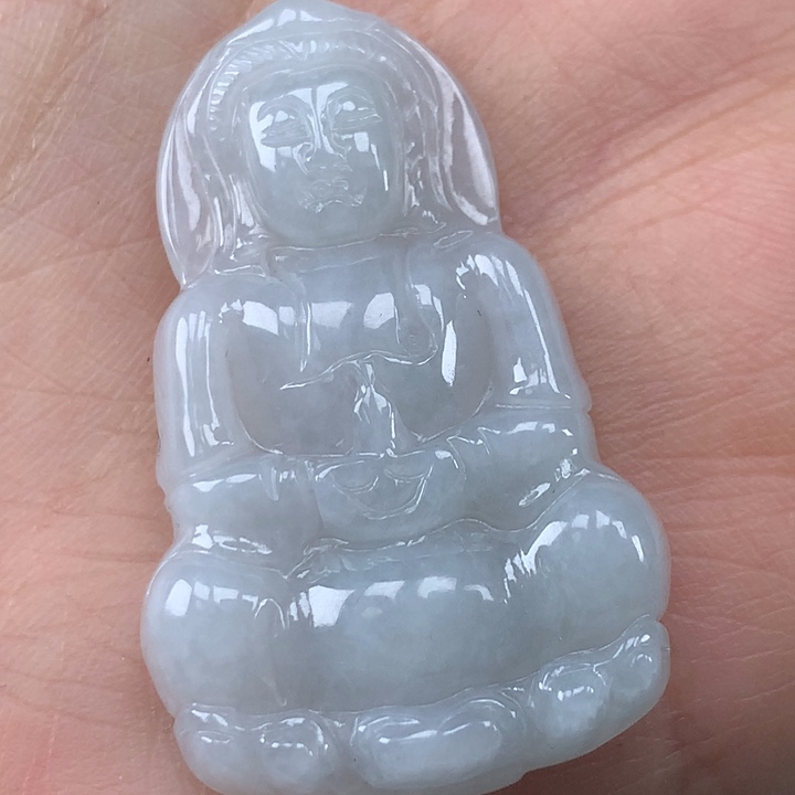 颈饰未镶嵌翡翠睛*玉观音吊坠