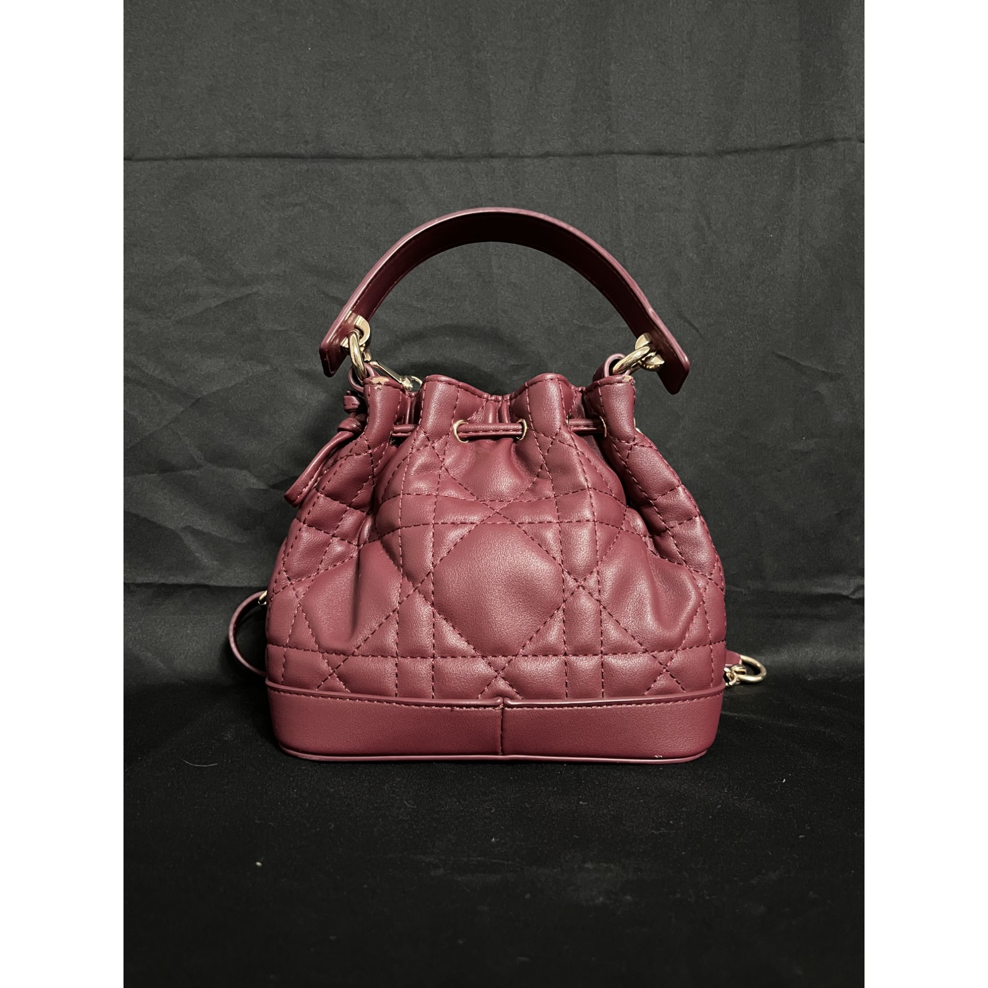 24年秋冬新款真皮重工女包甜甜水桶红色22cm