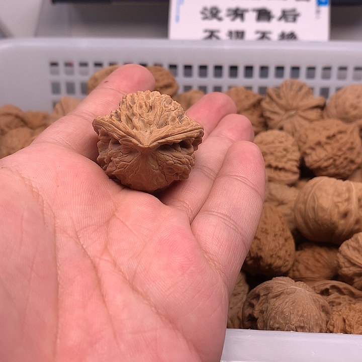 烁***哥吊坠文玩核桃核桃