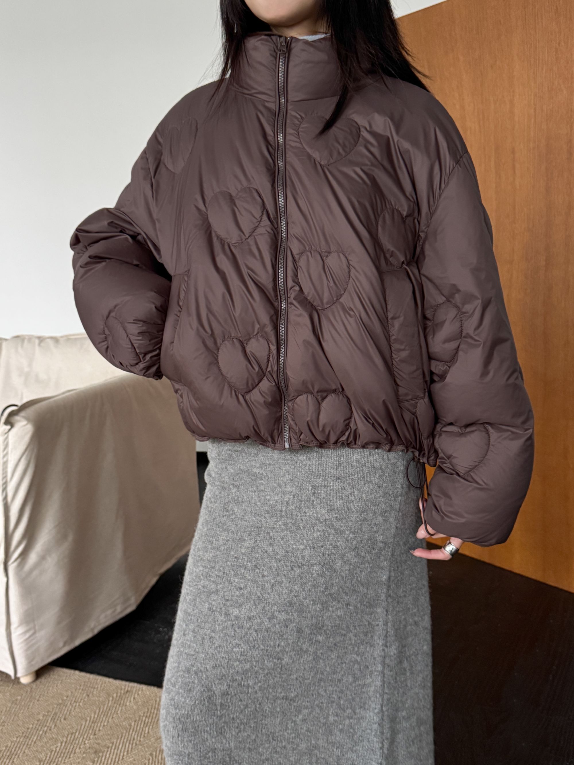 【素简】别致爱心压纹立领羽绒服女防风保暖蓬松白鸭绒外套潮01671