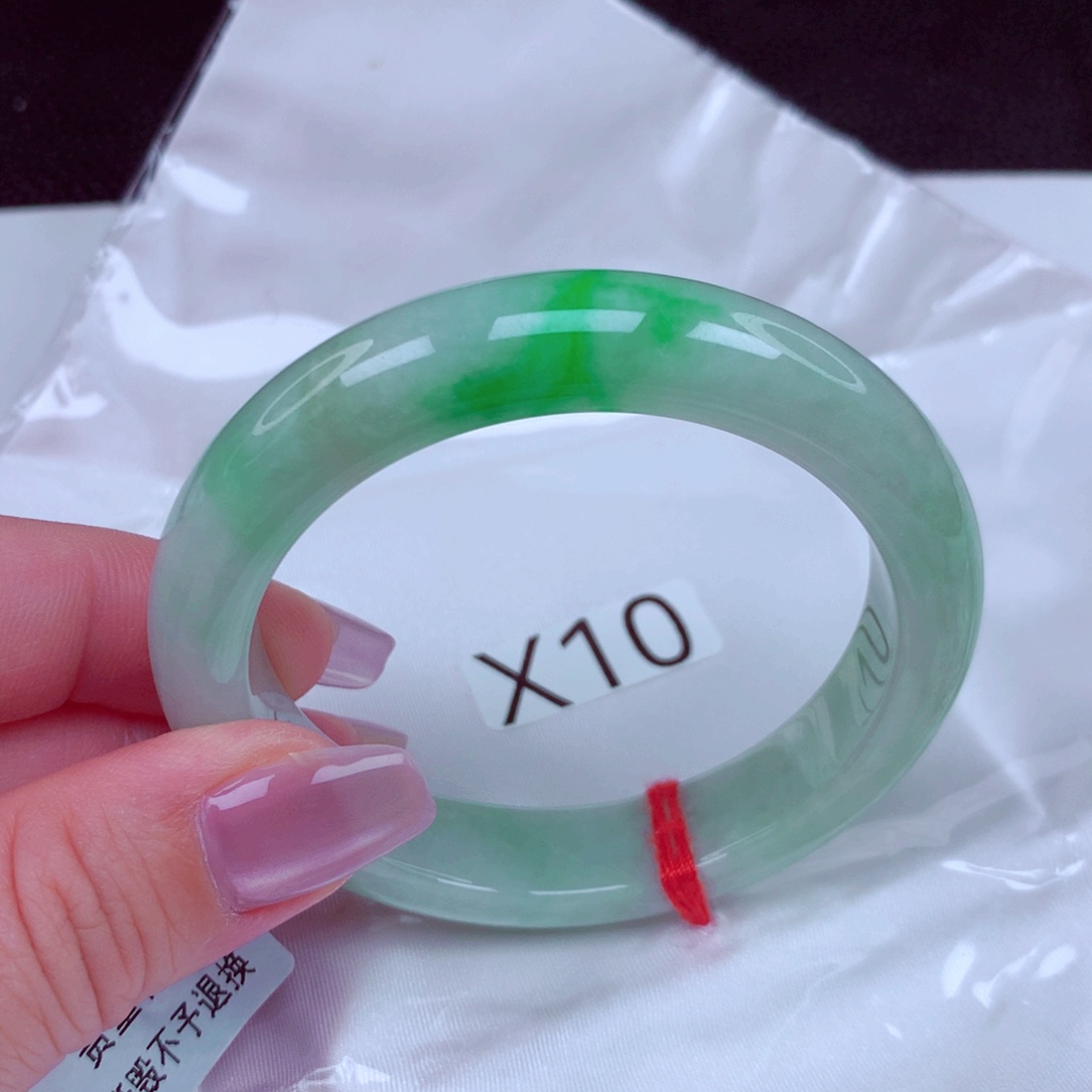 翡翠未镶嵌手镯手镯