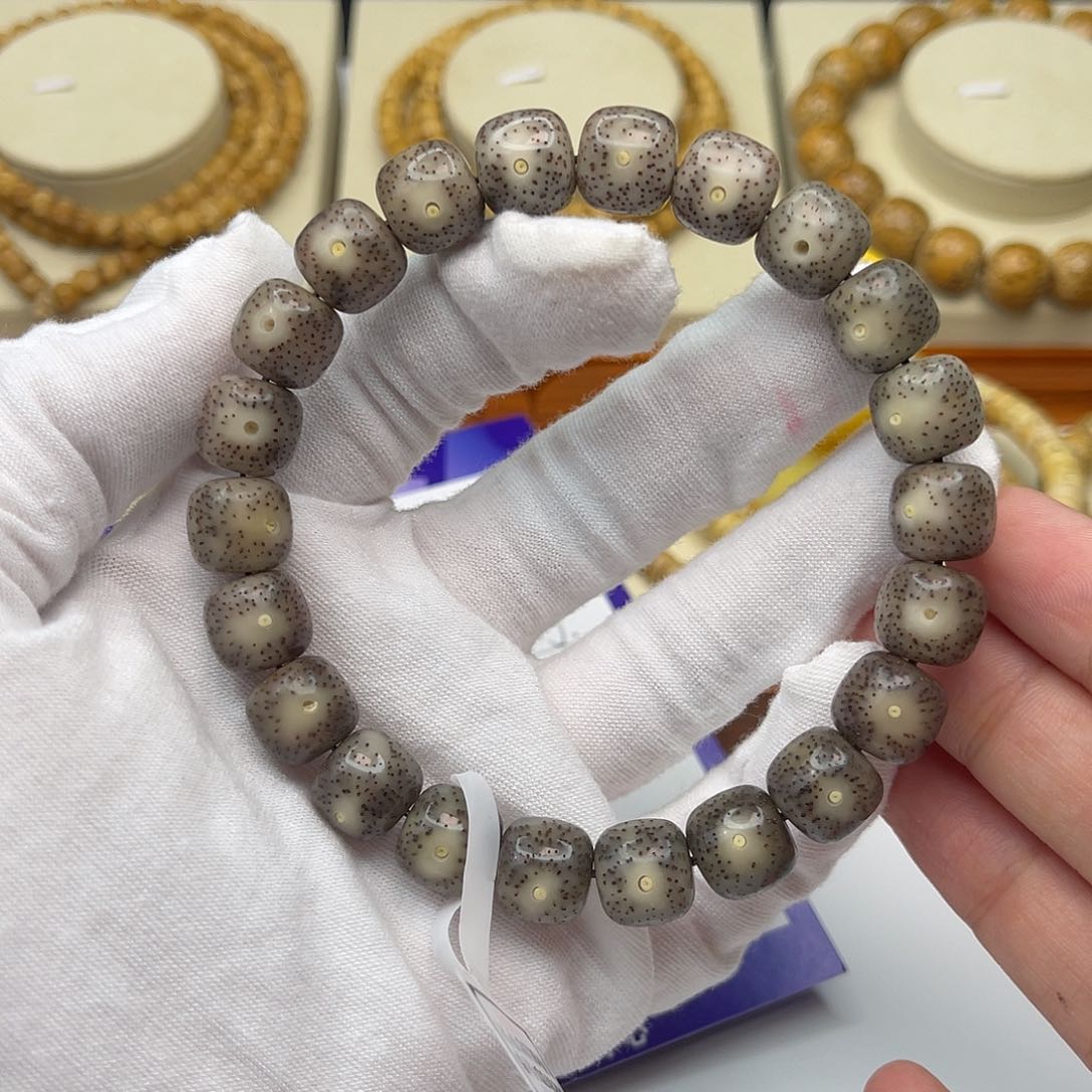 星月菩提吊坠忘*?黑冰大眼睛