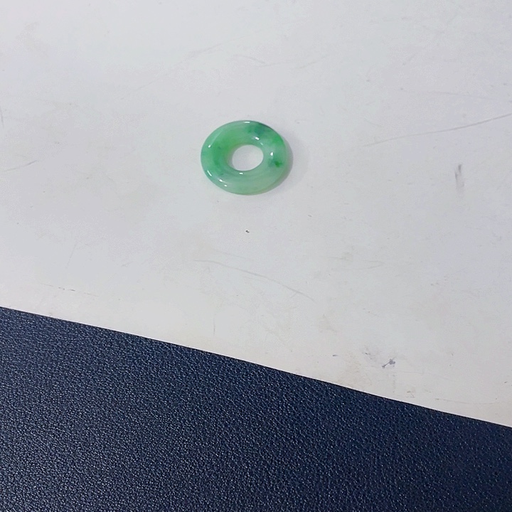 翡翠未镶嵌颈饰天然翡翠Ａ货