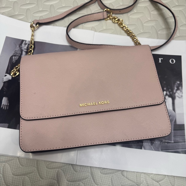 99新 MICHAEL KORS/迈克高仕 大麦中古/MK/肉粉色斜挎包