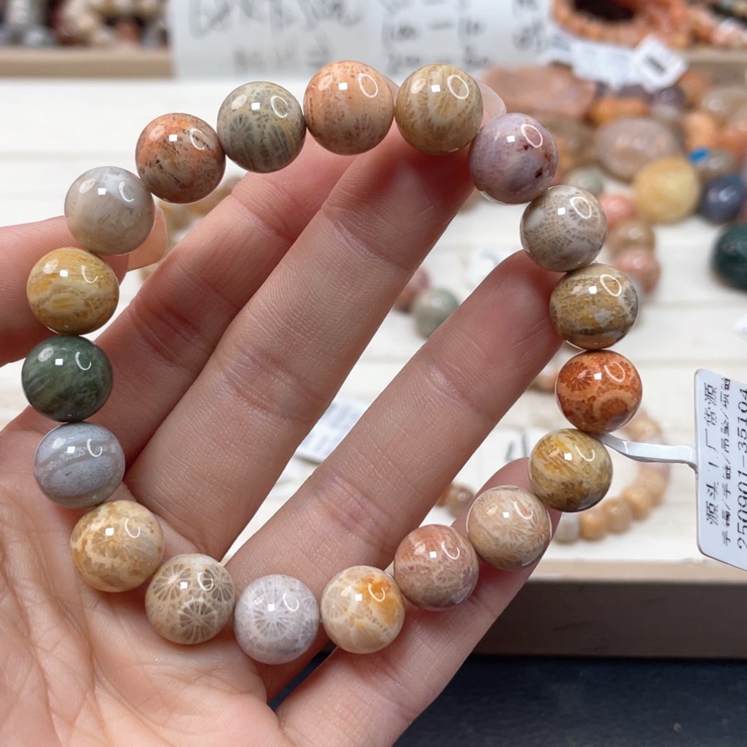 未镶嵌手链硅化玉香***窝080