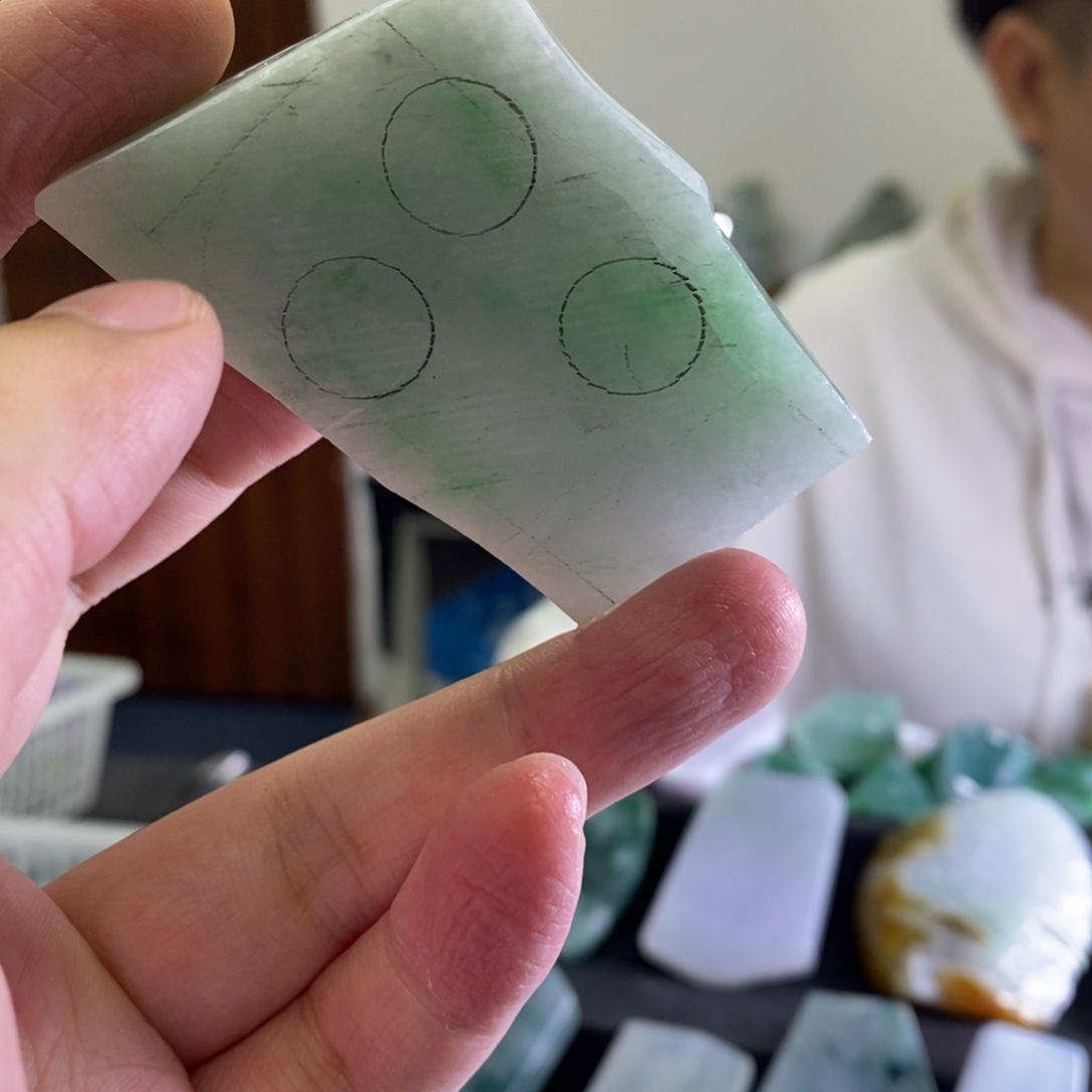 定制翡翠未镶嵌        
