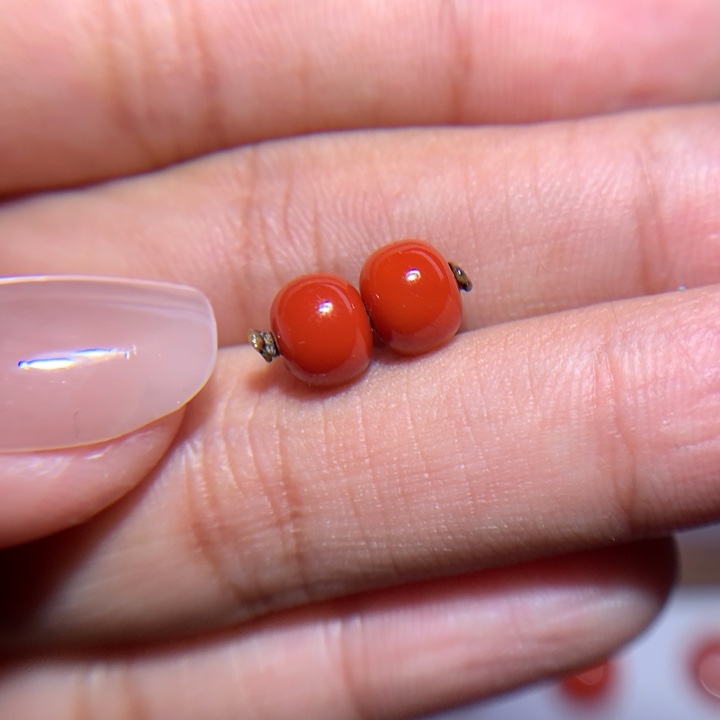 南红玛瑙老型对珠7.1×6.1未镶嵌?**?微微生长纹