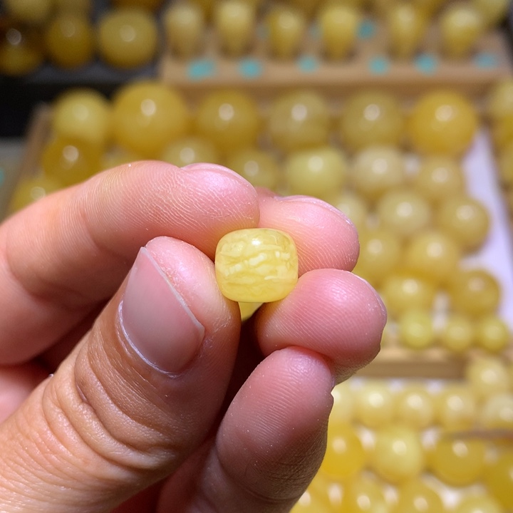 蜜蜡裸石未镶嵌h*天然俄料白花蜜蜡虎皮老型9.2-8.2