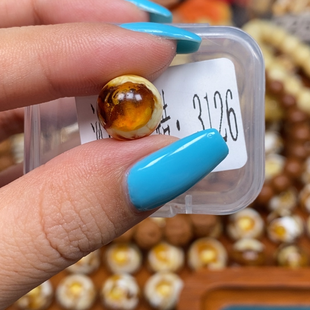 蜜蜡未镶嵌珠宝奇石3126