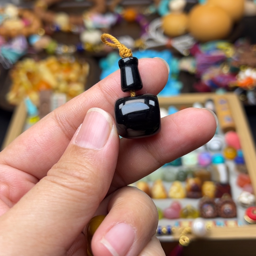 北***著玛瑙/玉髓未镶嵌16mm三通