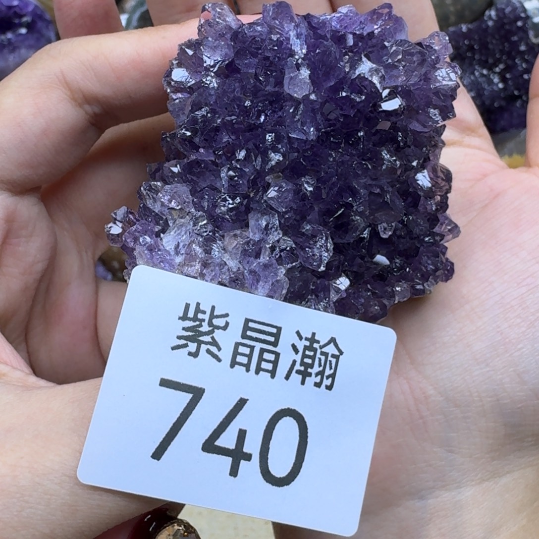 未镶嵌水晶大型摆件（非配饰）