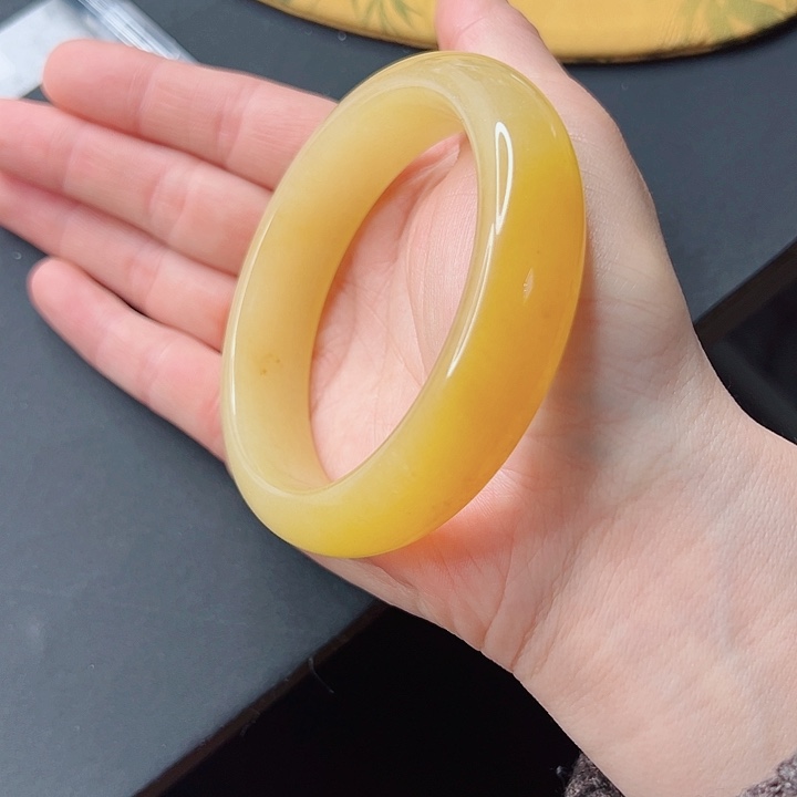 石英质玉手镯未镶嵌200-63.7