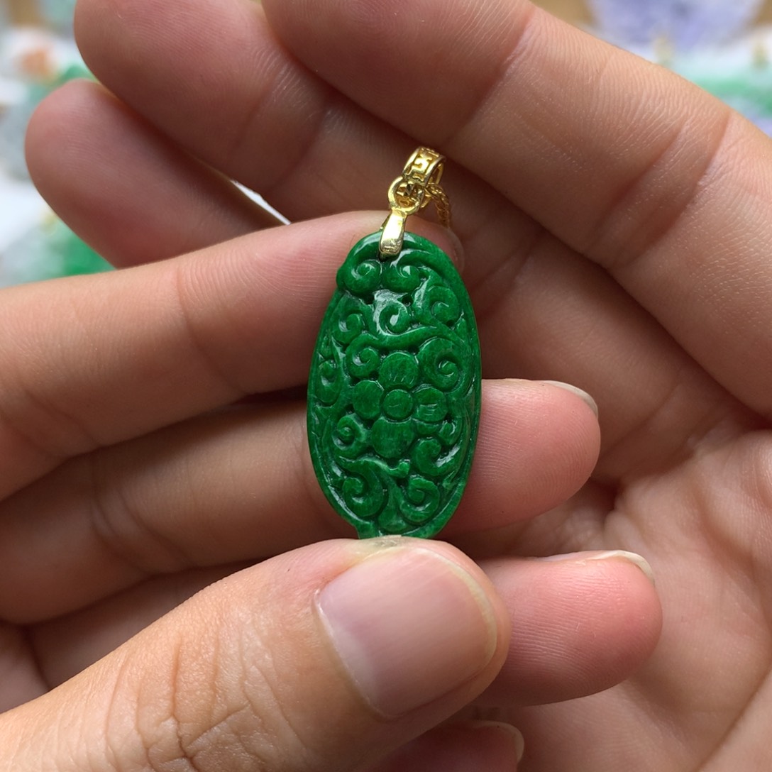 翡翠未镶嵌颈饰翡翠