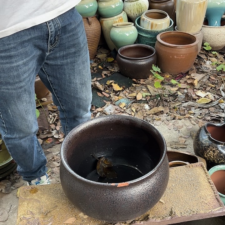 高度18厘米口26厘米瑕疵