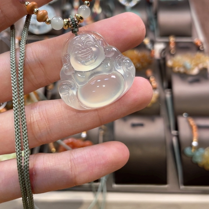 蛇纹石玉颈饰未镶嵌手****2