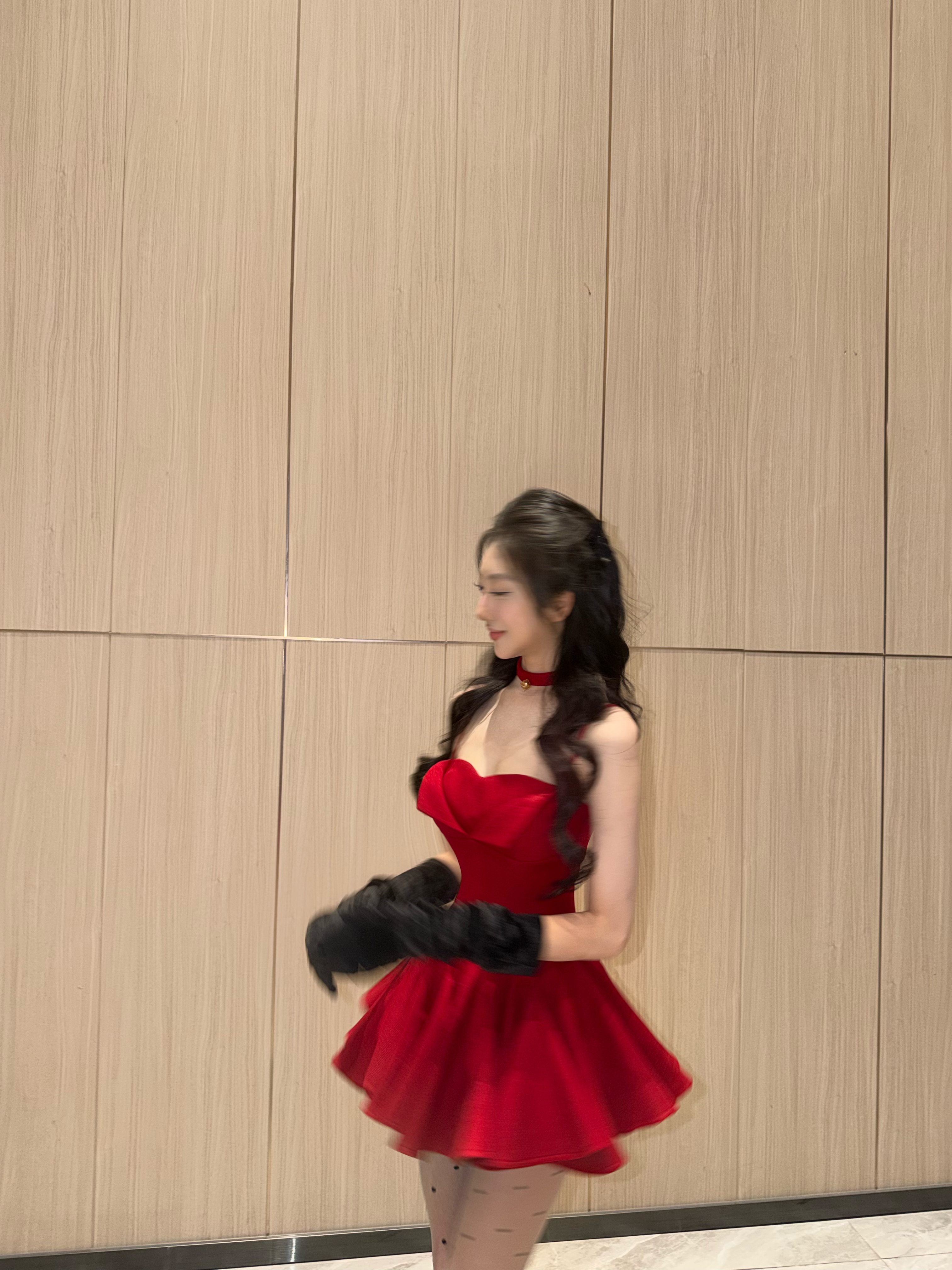 【呛口小辣椒】法式秋季无袖甜辣风吊带红色女款连衣裙