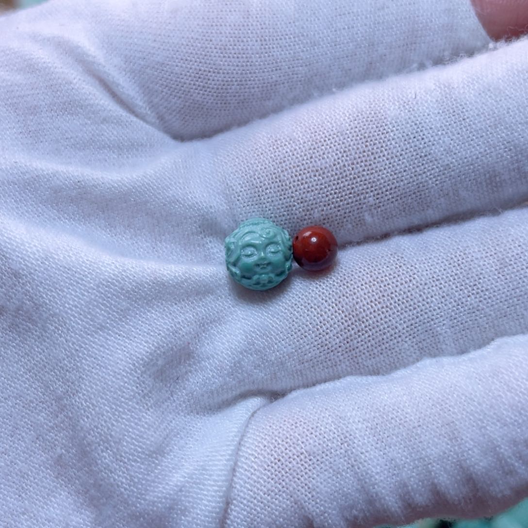 南红玛瑙配饰未镶嵌