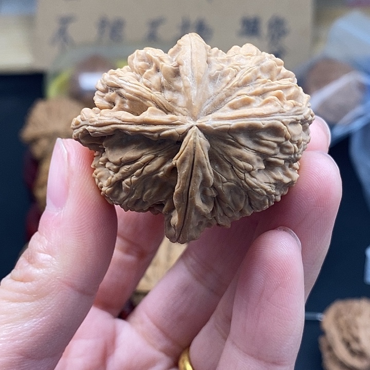 好***了吊坠文玩核桃瑕疵不退不换