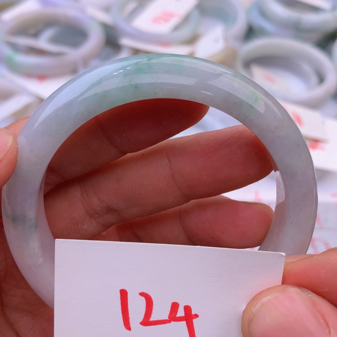 翡翠手镯未镶嵌12566688888888