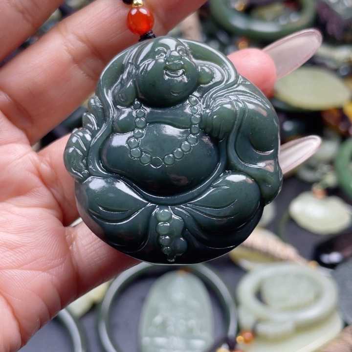 和田玉颈饰未镶嵌