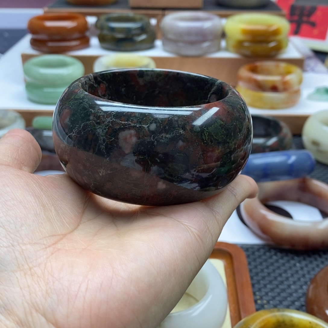 石英质玉手镯未镶嵌?**?