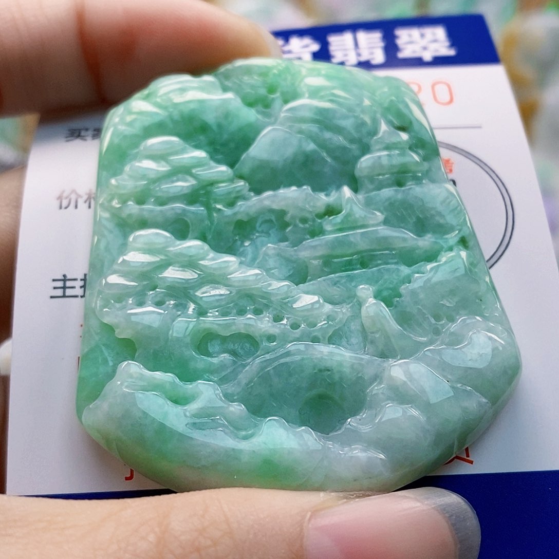 吊坠(不含链)未镶嵌翡翠