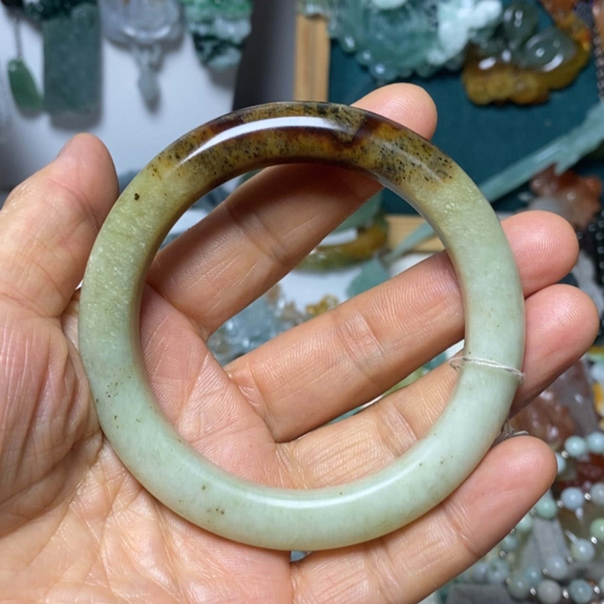 【闪购商品】翡翠吊坠(赠链)未镶嵌