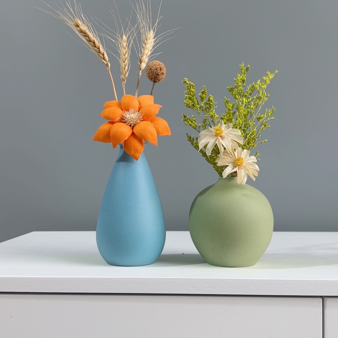 摆件陶瓷小花瓶摆件含花总高约20-30cm