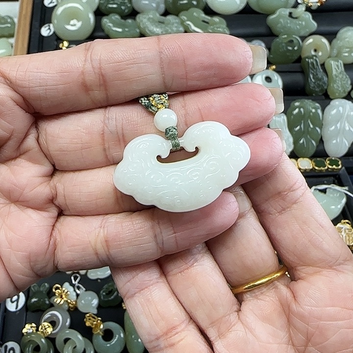 和田玉未镶嵌吊坠(不含链)