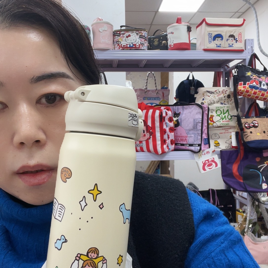 化妆包等各种产品