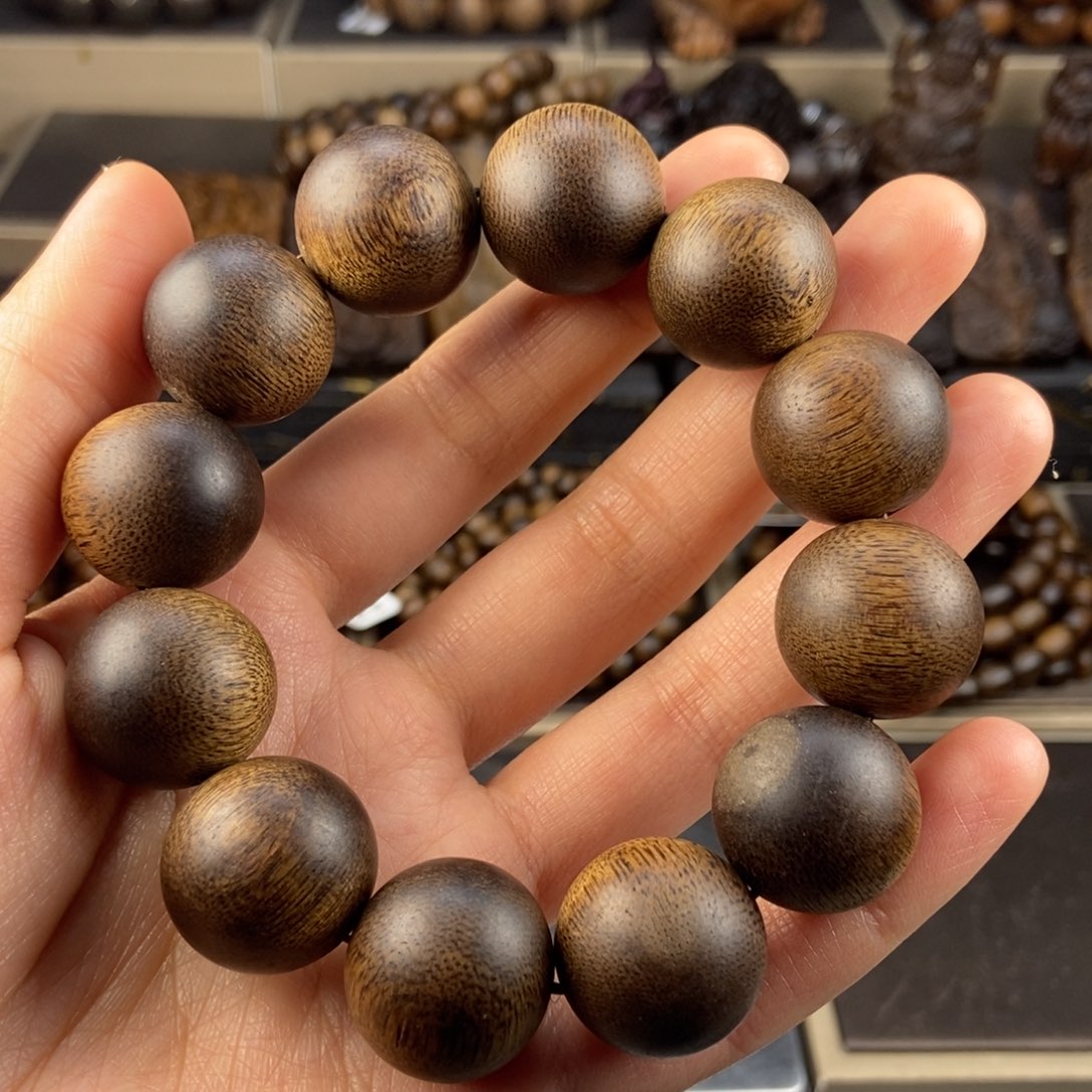 沉香手串m**g越南芽庄白棋楠