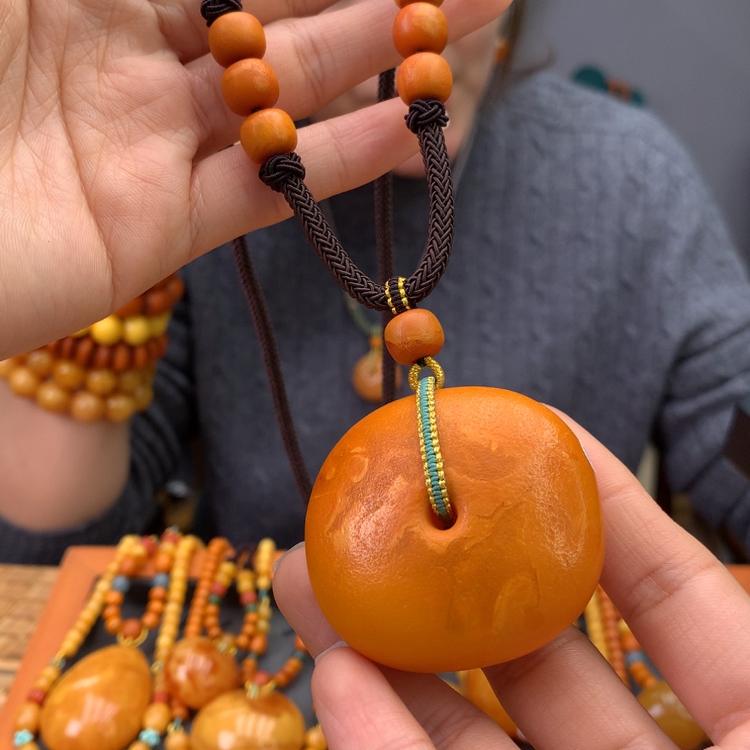 蜜蜡颈饰未镶嵌天然