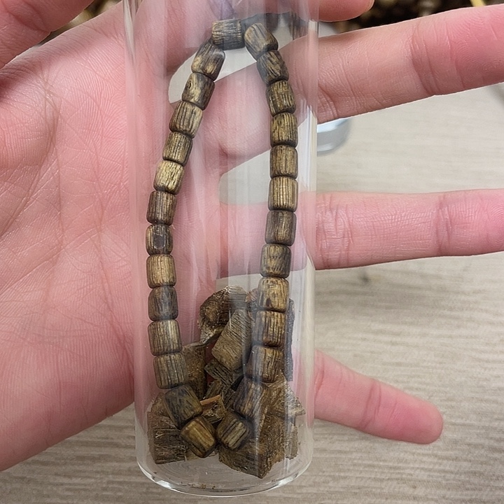 沉香木手串九九沉树心油单圈