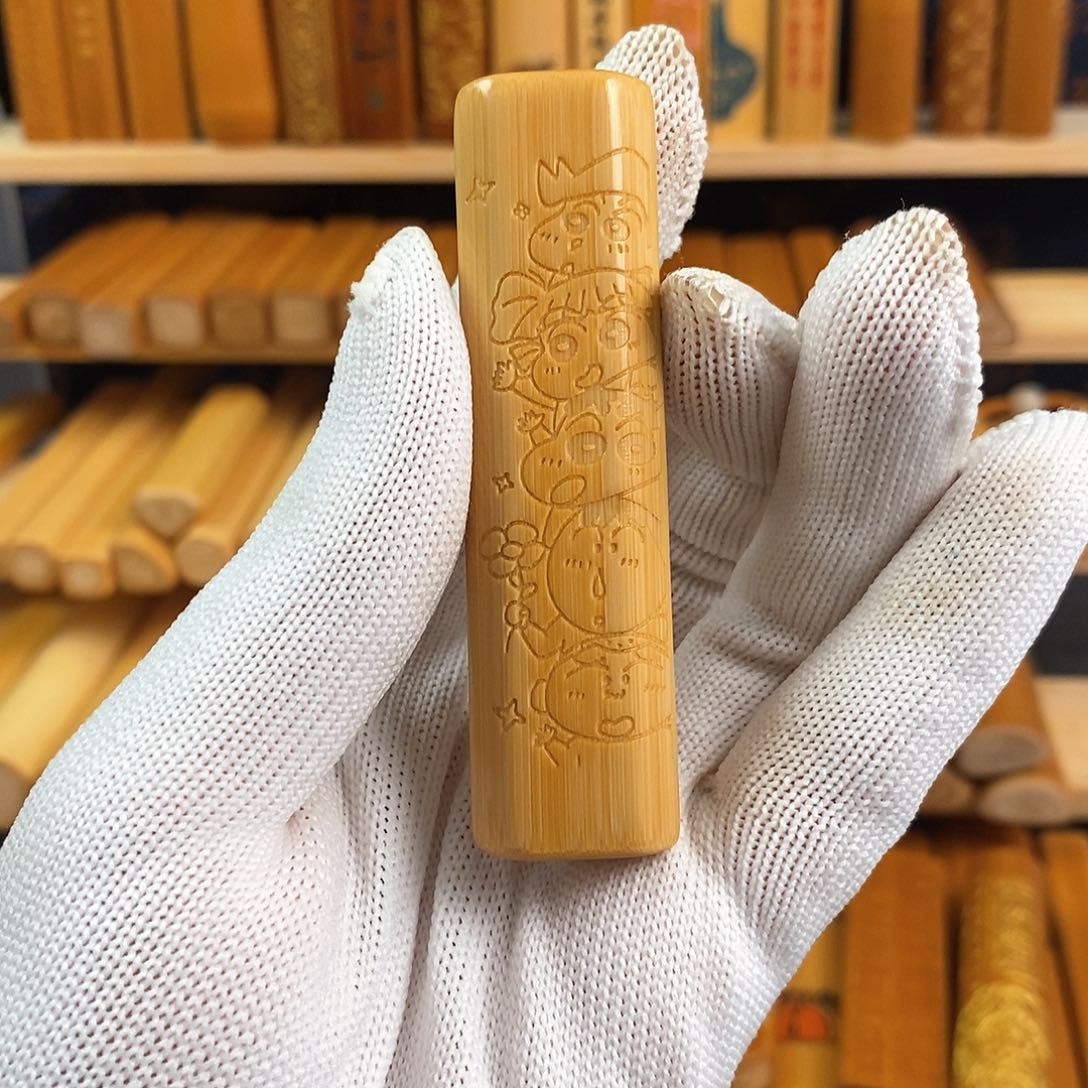 竹实心竹钻石雕刻蜡笔小新