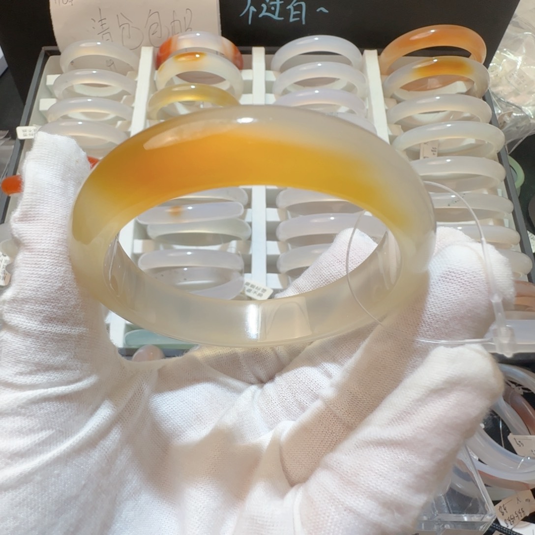 玛瑙/玉髓手镯未镶嵌