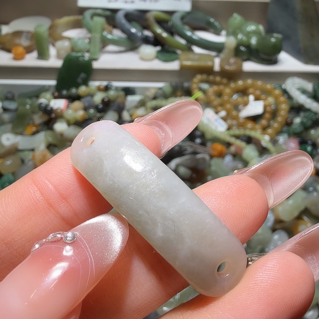 和田玉未镶嵌珠宝奇石