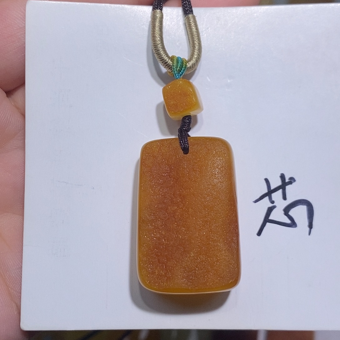 定制琥珀未镶嵌蜜蜡