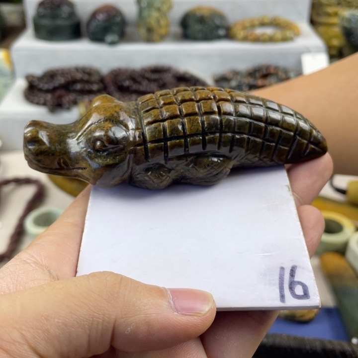 岫岩河磨玉（透闪石质玉）未镶嵌珠宝奇石