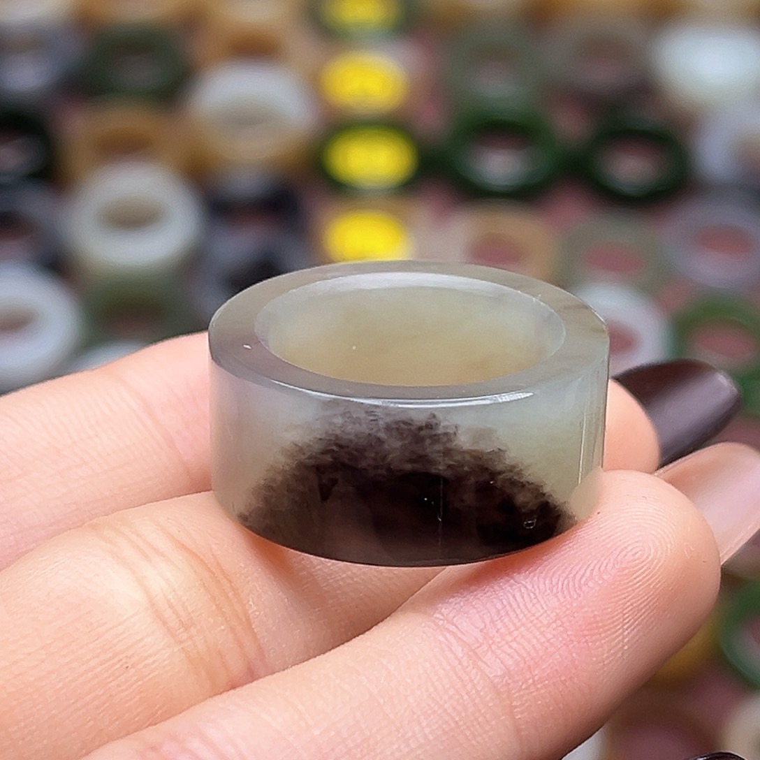 和田玉未镶嵌戒指17.9紫翠双色