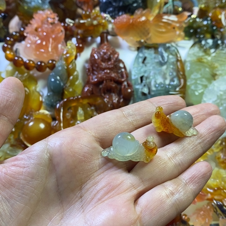 未镶嵌蛇纹石玉颈饰