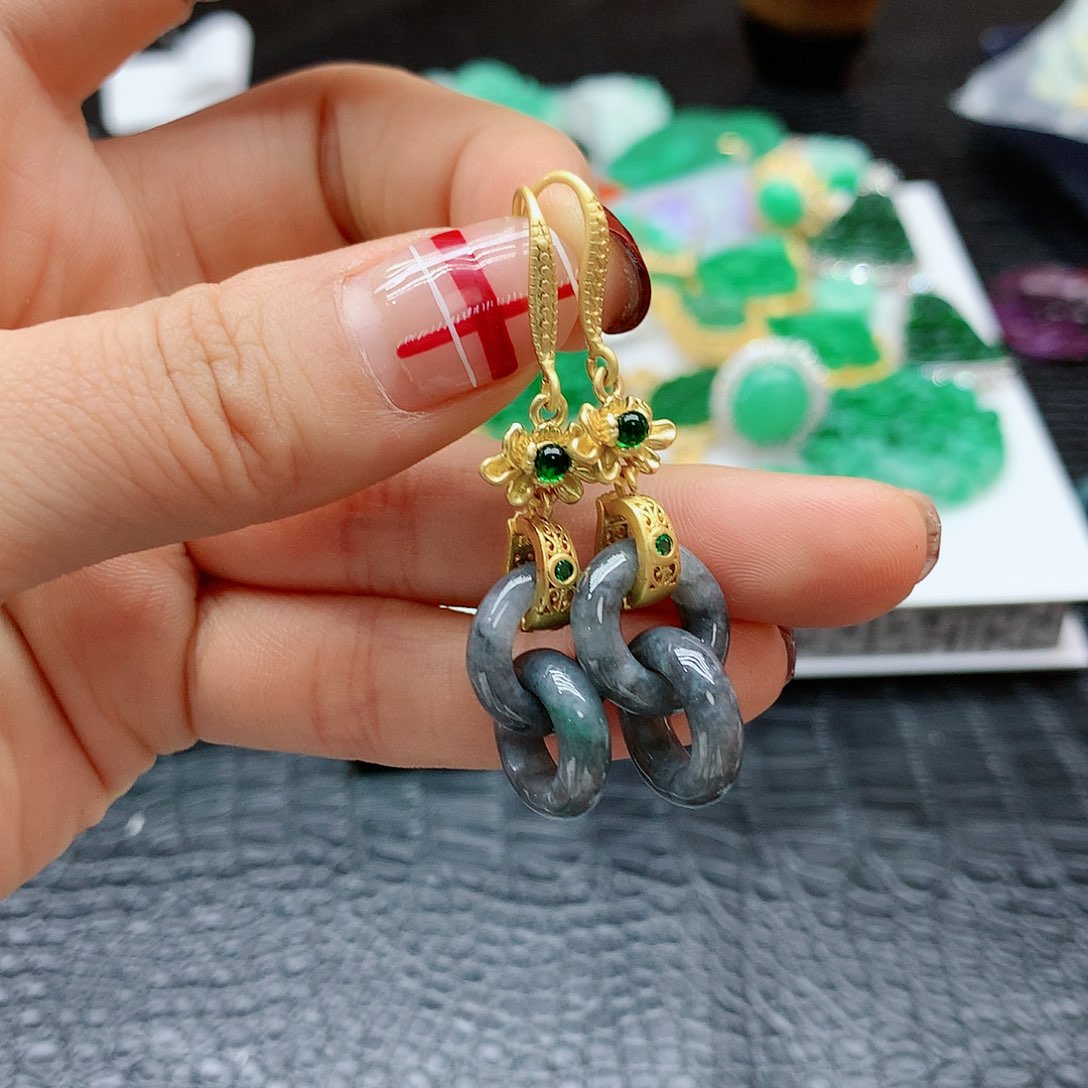 【闪购商品】翡翠耳饰未镶嵌，