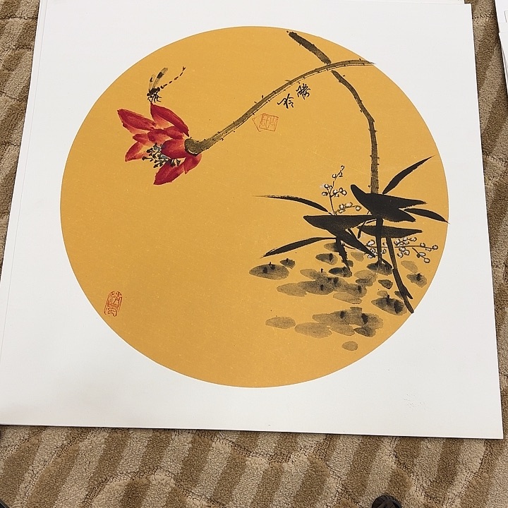 国画花鸟的翅膀是一个巨大的蝴蝶