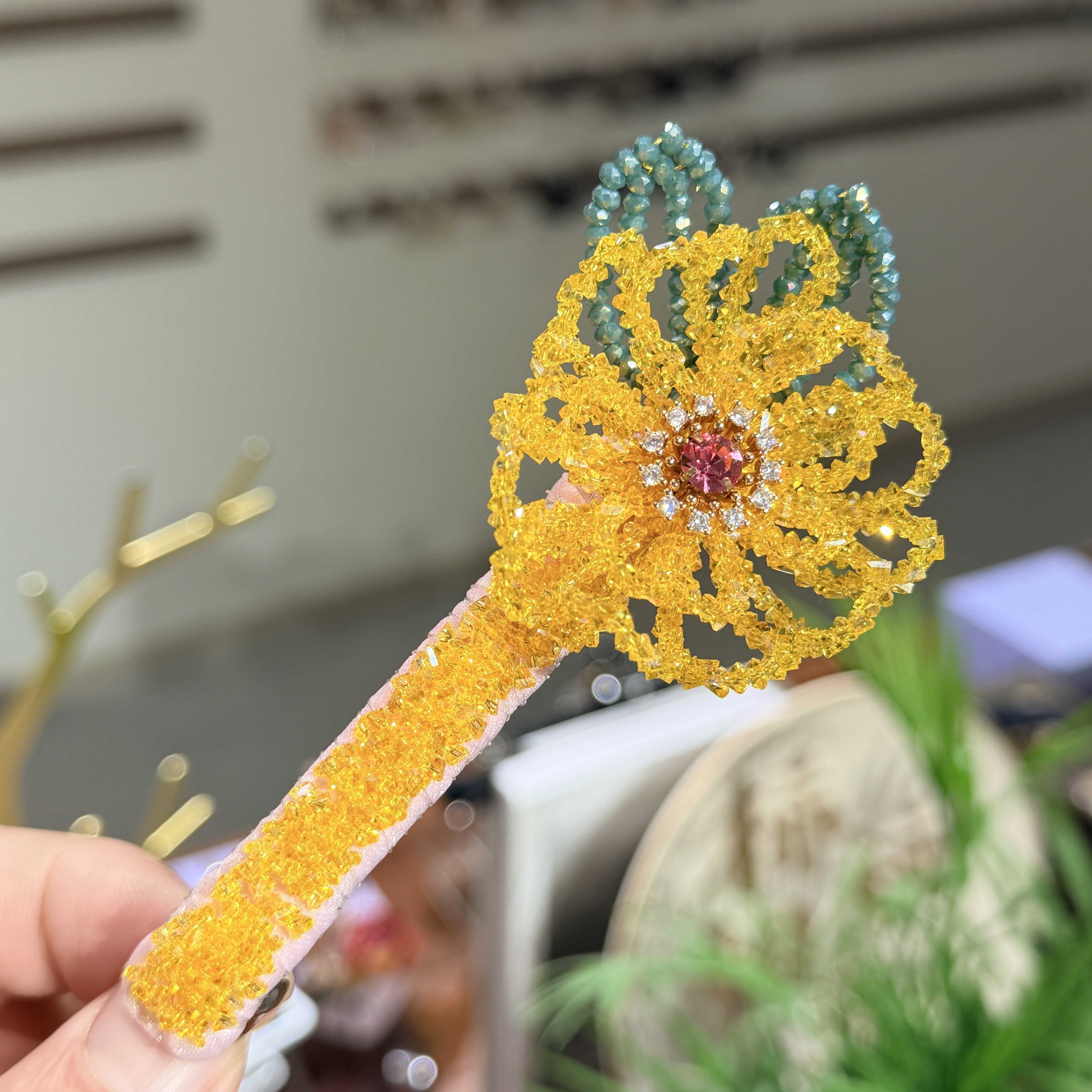 【东篱】精品水晶新款精致重工编织黄色单花八公分弹夹WM-1283