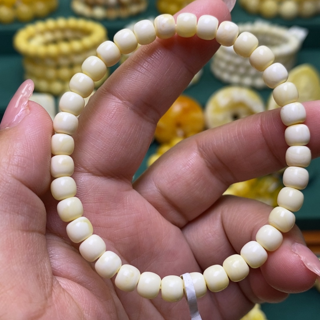 蜜蜡未镶嵌裸石6➕