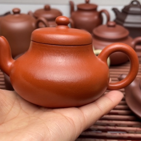 紫砂茶壶小**?紫砂壶全手工