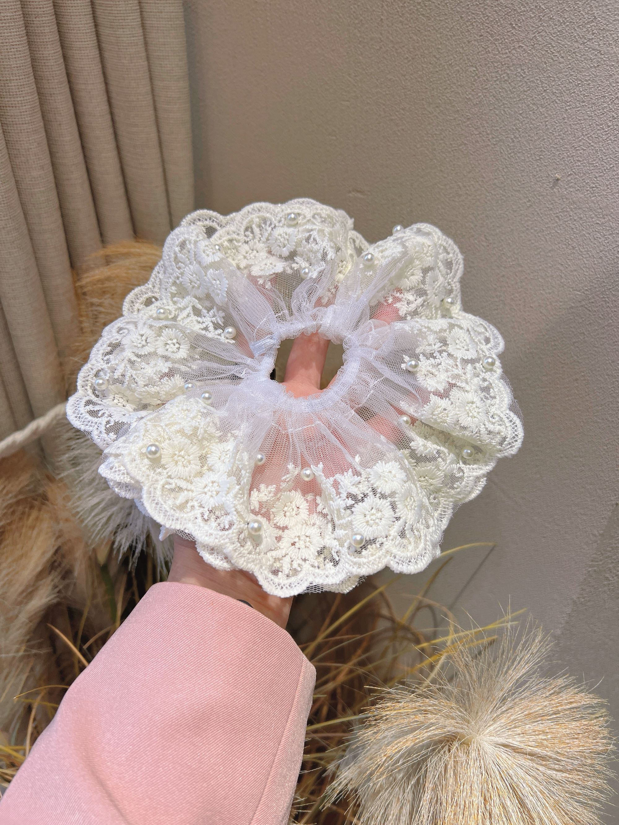 2025新款大肠发圈蕾丝珍珠温柔气质头饰皮筋扎头发马尾丸子头发绳