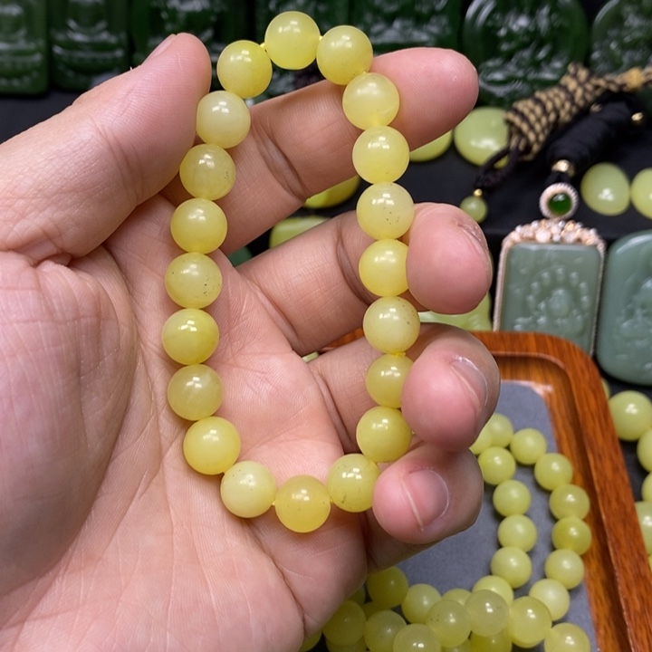 和田玉（黄玉）手串未镶嵌有裂个别