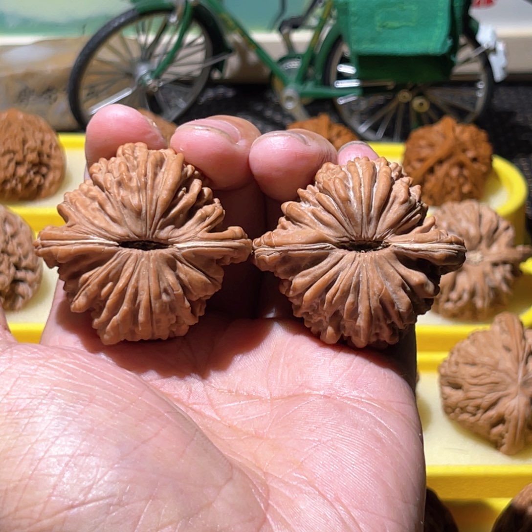 文玩核桃吊坠45全品四座楼